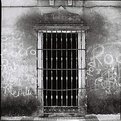 Picture Title - Door with grafiti