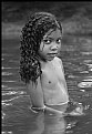 Picture Title - bambina al fiume