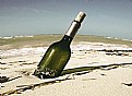 Picture Title - Botella y mar