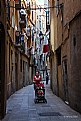 Picture Title - Paseando al nin&#771;o - Walking the child