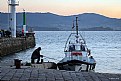 Picture Title - Pescando junto a su barco - Fishing next to your boat